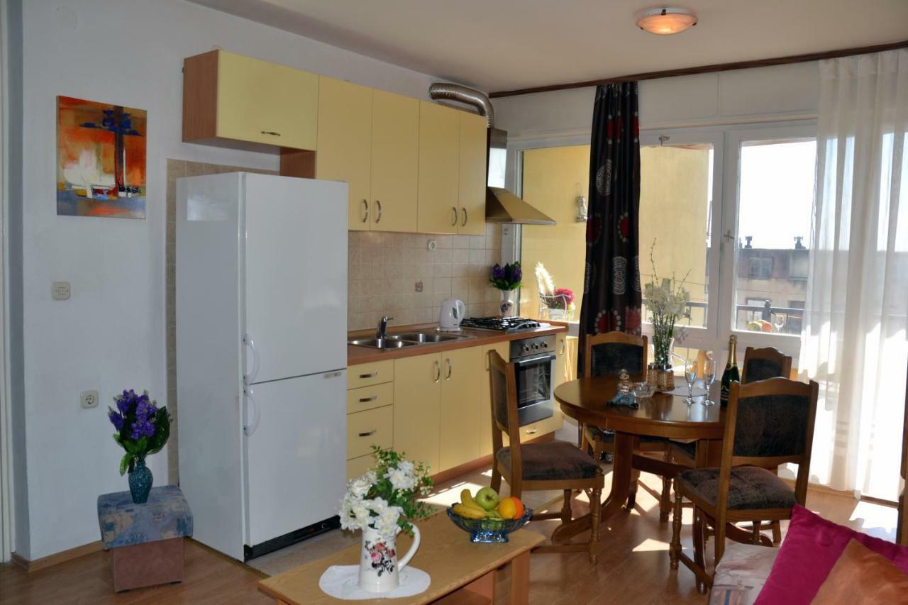 Apartment Alenka Makarska Exterior photo